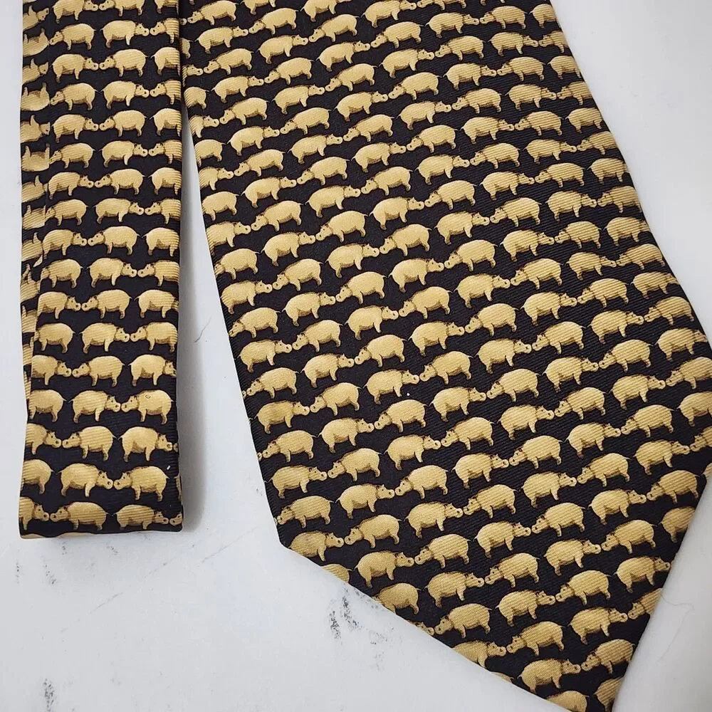Vintage Banana Republic Silk Classic Neck Tie Italy Black Gold Hippo Novelty 56